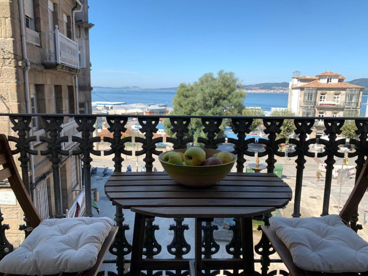 Refugio De Paz Y Encanto En El Corazon De Vigo Con Vistas Al Mar Exterior foto